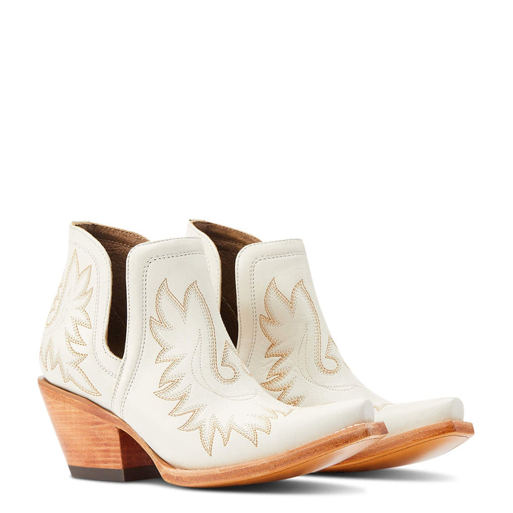 Matilda's Boho Western Embroidered Ankle Boots